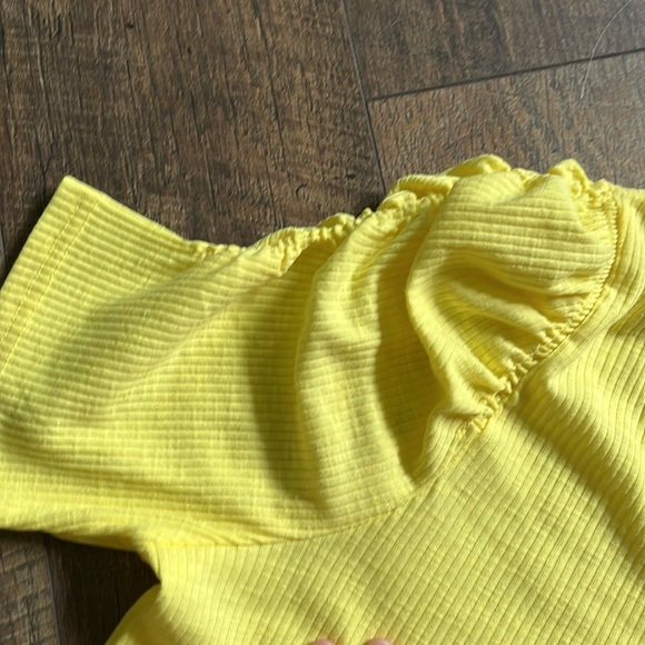 Lane + Delancey yellow top - Picture 3 of 3